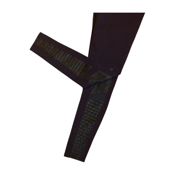 ALO Yoga Navy Blue Moto Leggings Workout Pants sz S - Picture 3 of 7